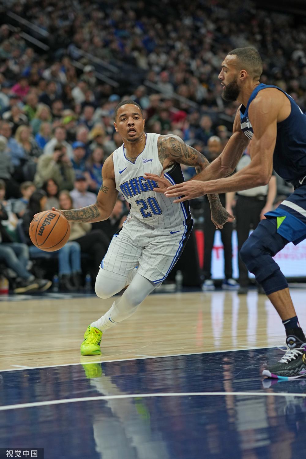 据绝对优势 据绝对优势