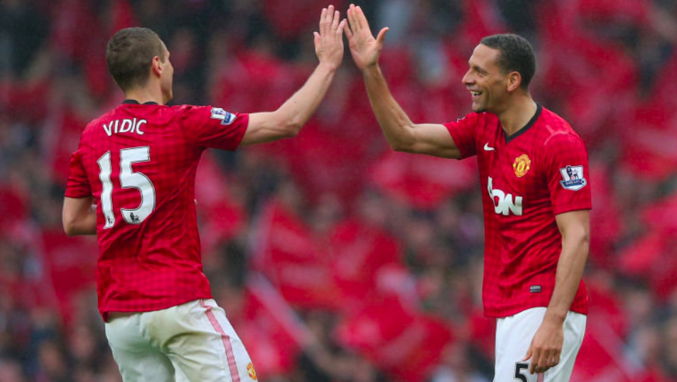 围绕他与更 围绕他与更